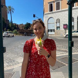 Meet your Posher, Taylor